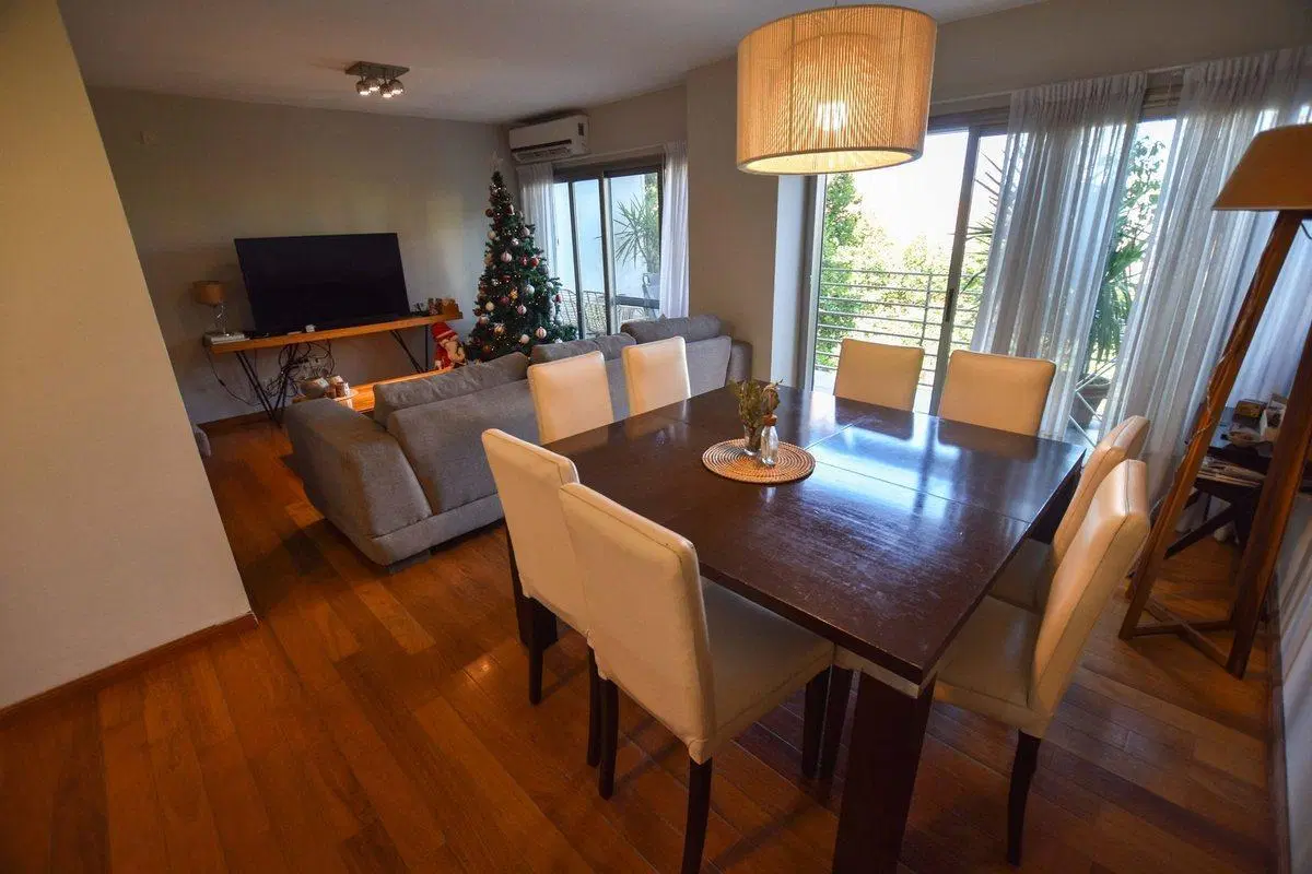 VENTA DÚPLEX 2 DORMITORIOS 2 COCHERAS SOBRE OROÑO 2