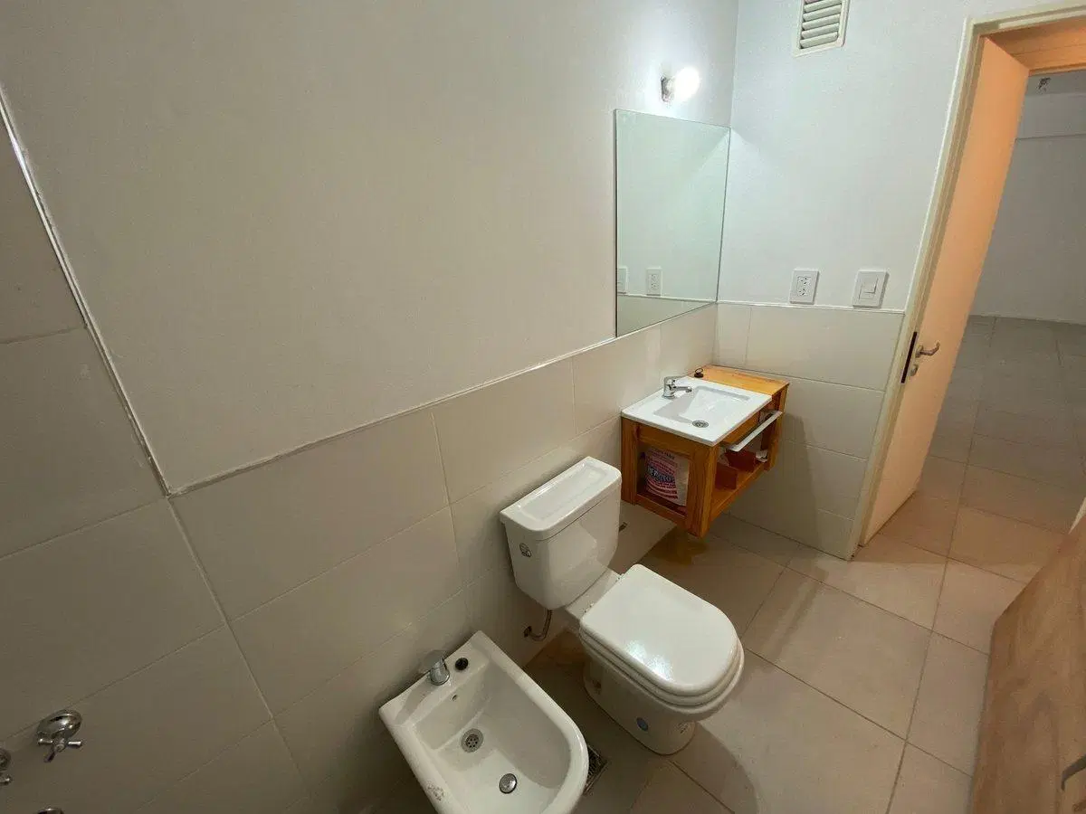 VENTA DEPARTAMENTO 1 DORMITORIO Y PATIOS RECICLADO 4
