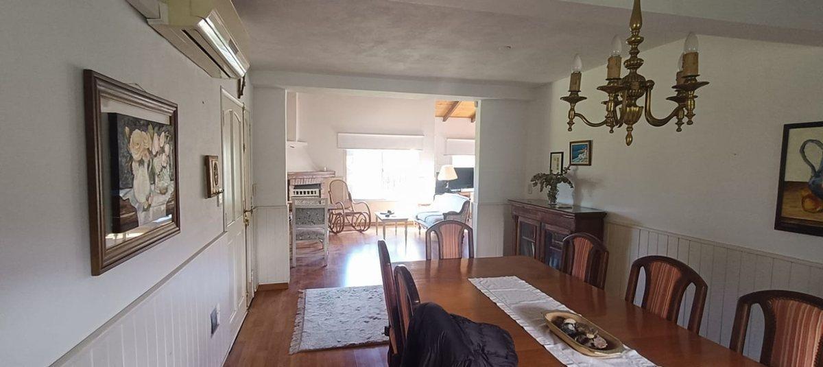 Casa 3 dormitorios con jardin y pileta