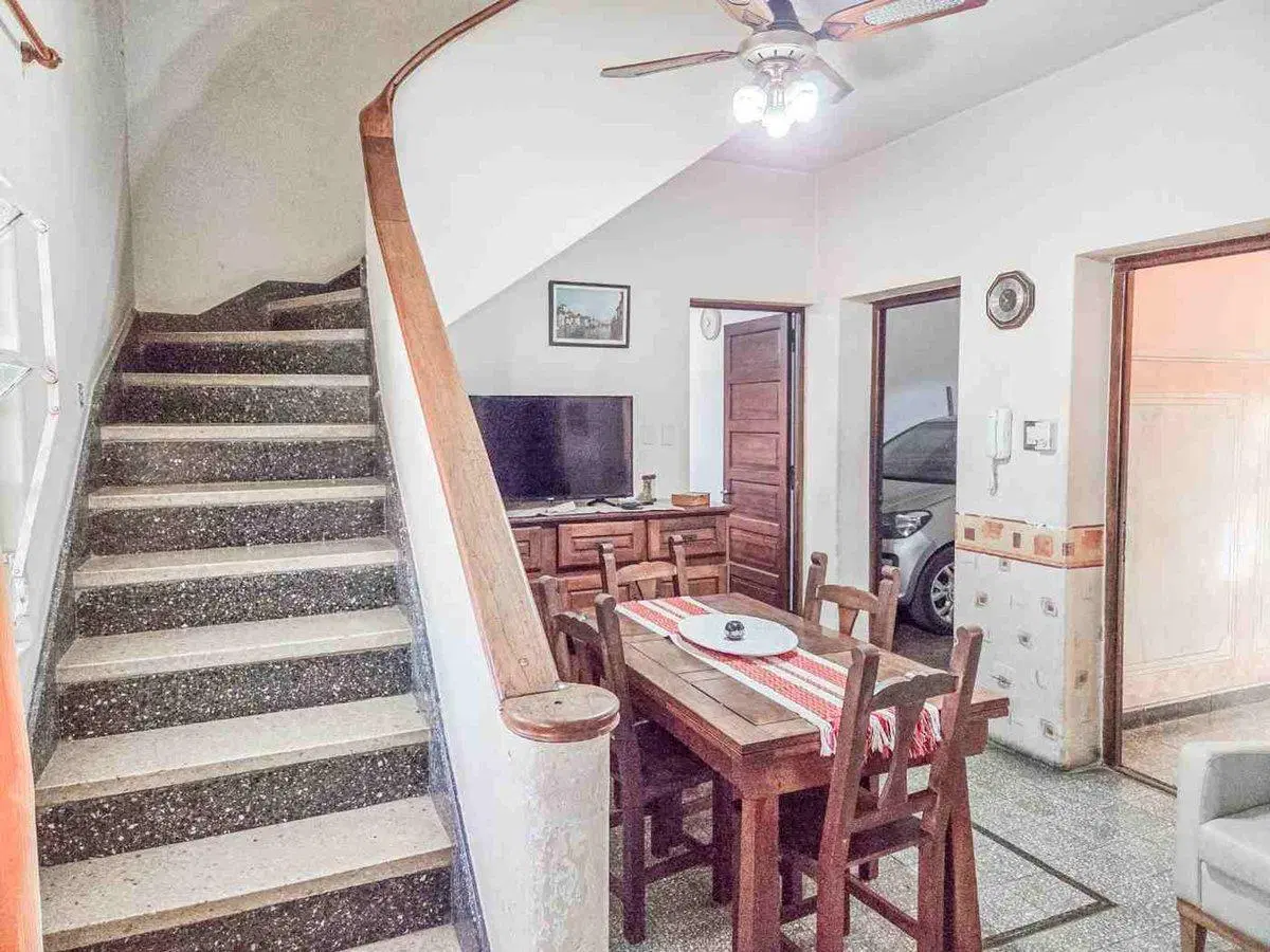 VENTA CASA 3 DORMITORIOS COCHERA BARRIO INDUSTRIAL 3