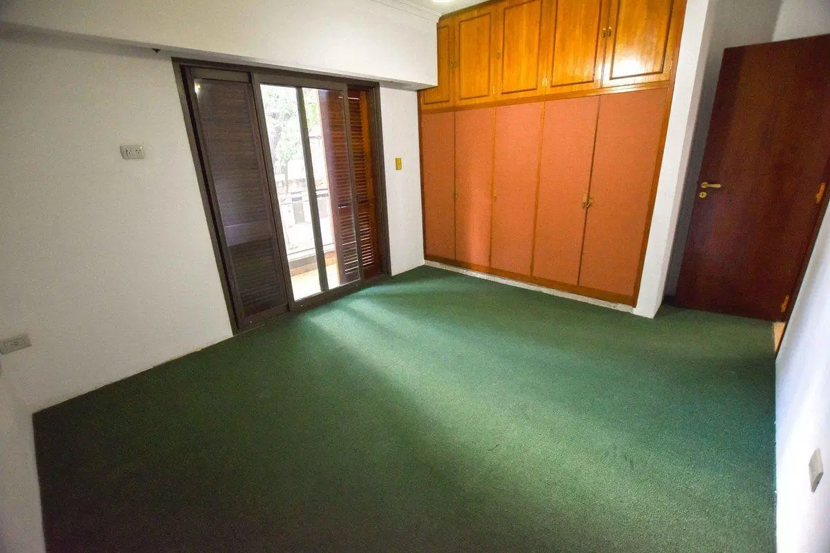 VENTA CASA TRES DORMITORIOS - COCHERA - ECHESORTU 5