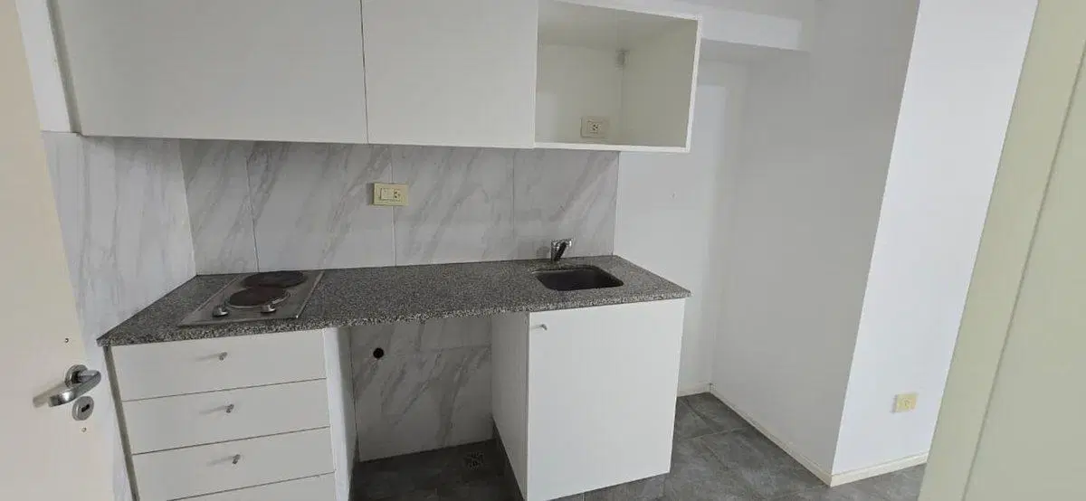 Venta Departamento Monoambiente con Balcón frente 5