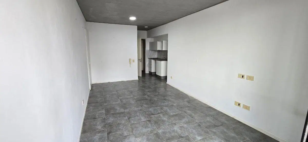 Venta Departamento Monoambiente con Balcón frente 3