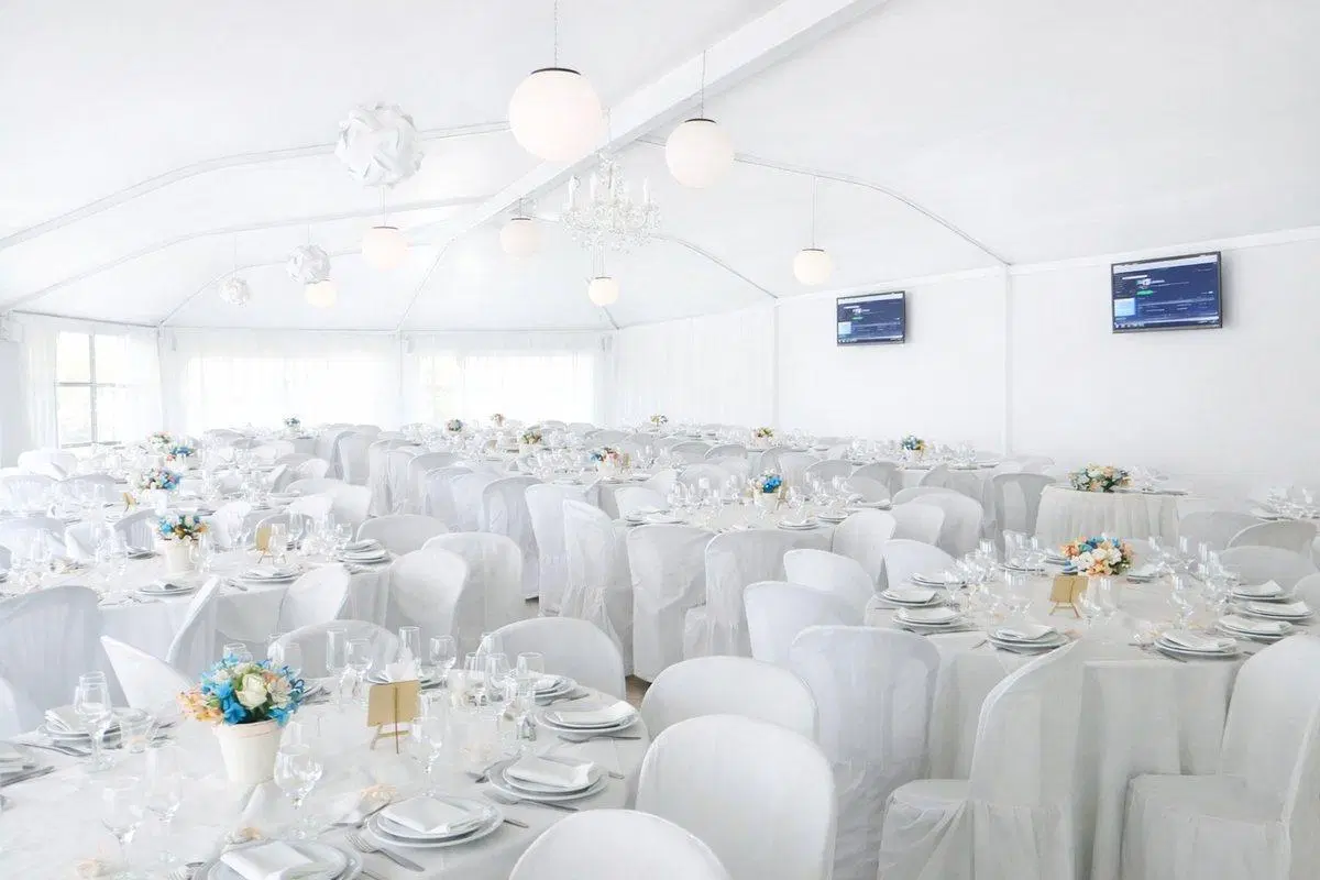 Salón de Eventos Totalmente Equipado 5