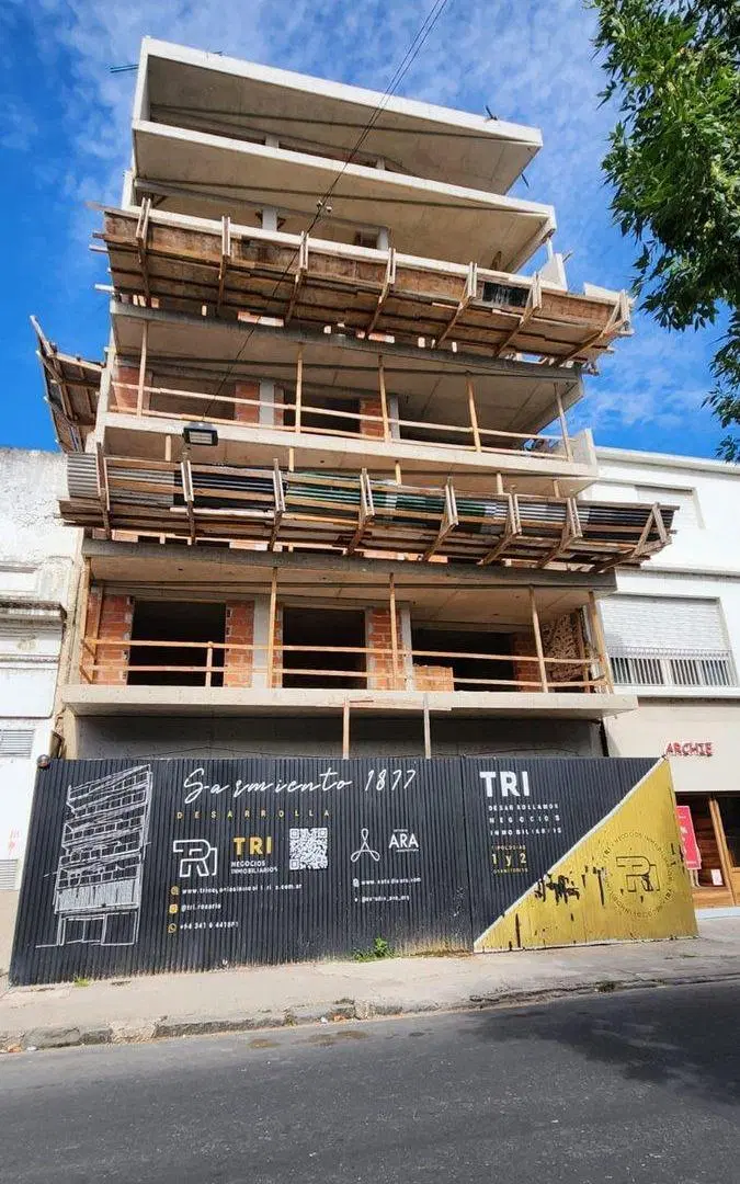 Venta Departamento un dormitorio con balcón 3