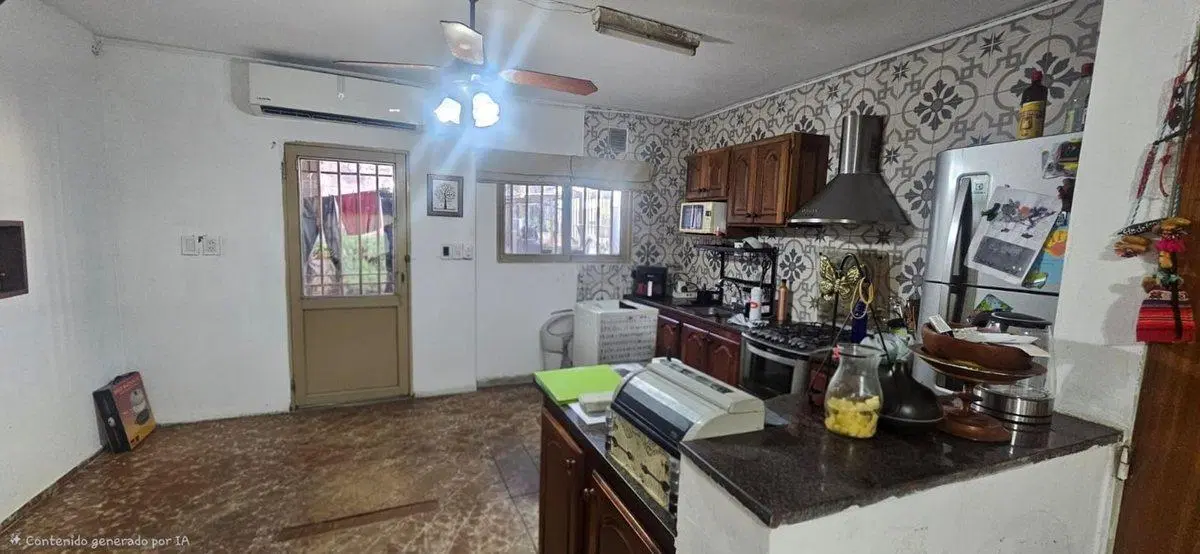 ALQUILER CASA 2 DORMITORIOS  BARRIO AZCUENAGA 2