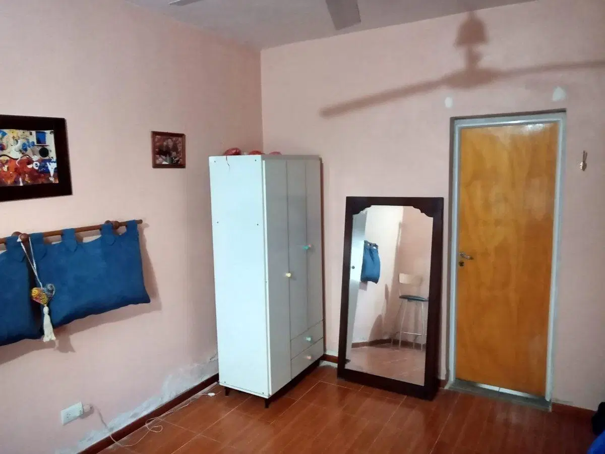 VENTA CASA 2 DORMITORIOS PATIO + 2 DEPARTAMENTOS 3