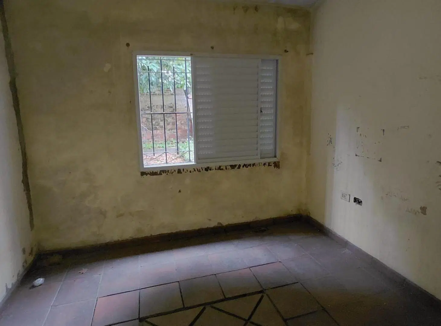 VENTA CASA 2 DORMITORIOS C/DPTO INTERNO A RECICLAR 2