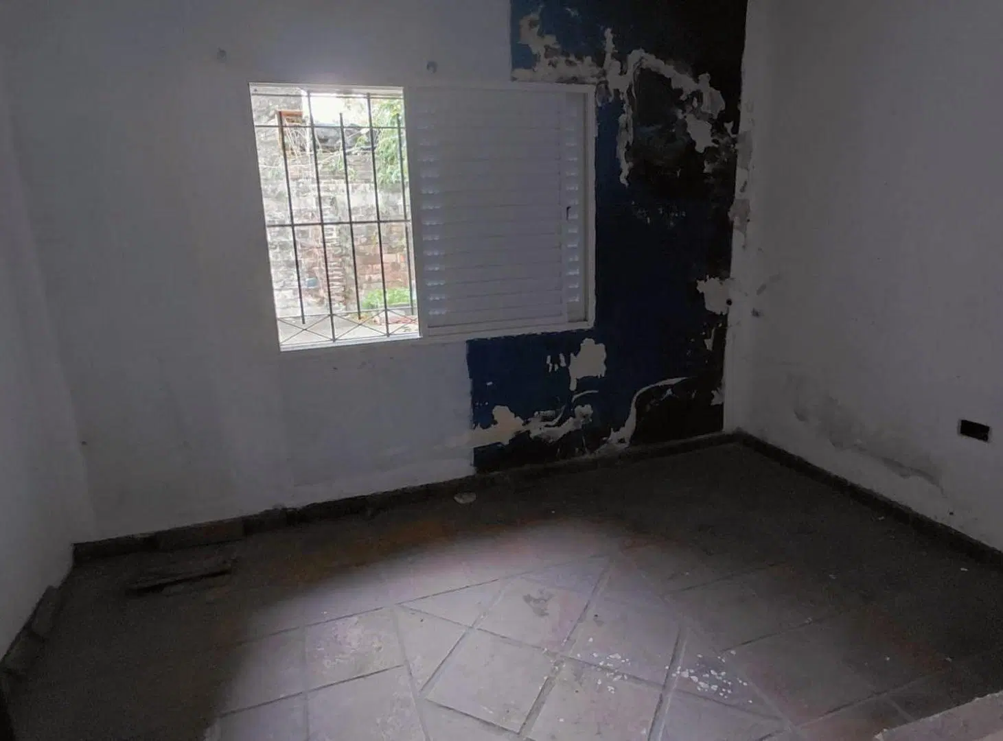 VENTA CASA 2 DORMITORIOS C/DPTO INTERNO A RECICLAR 5