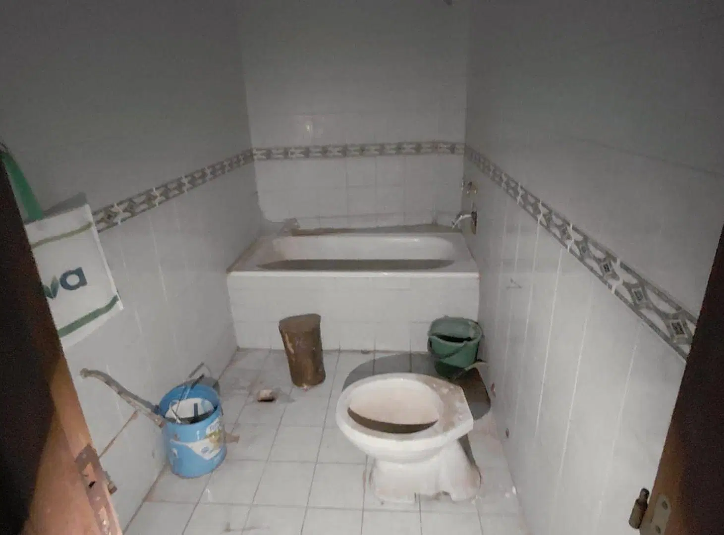 VENTA CASA 2 DORMITORIOS C/DPTO INTERNO A RECICLAR 4