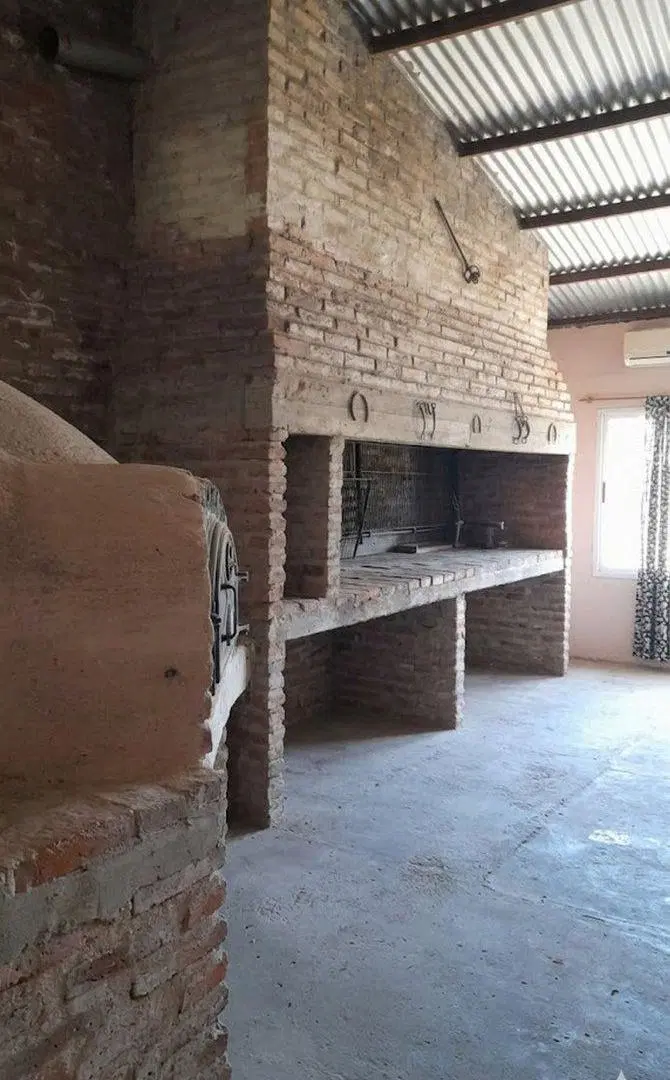 VENTA CASA CON JARDIN EN GENERAL LAGOS 4