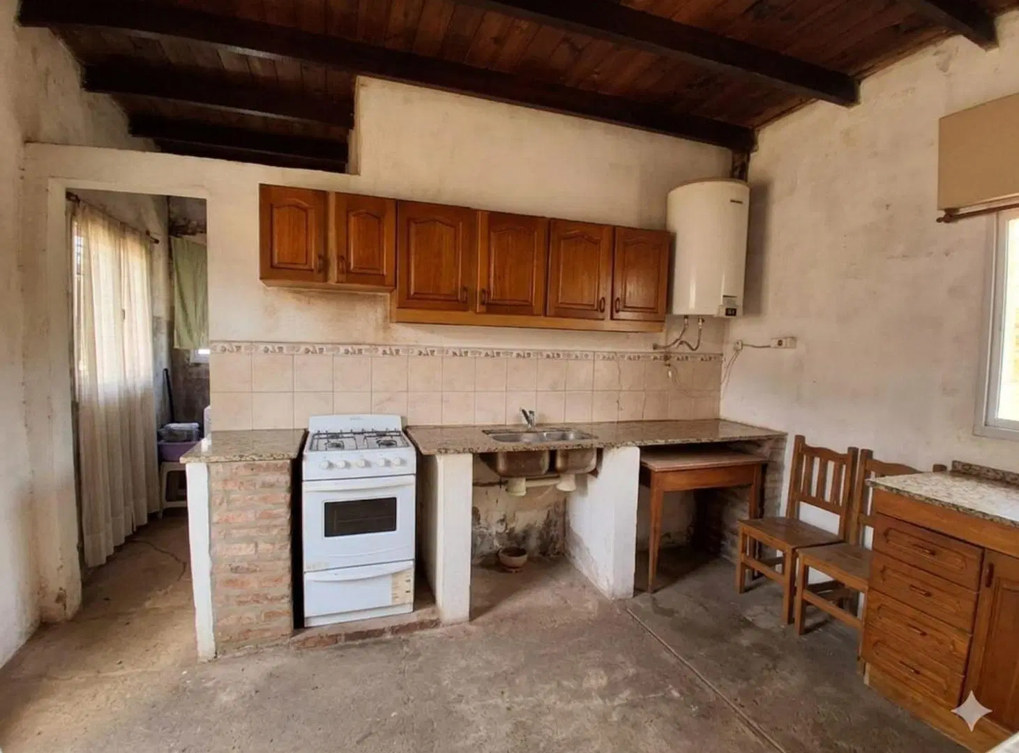 VENTA CASA CON JARDIN EN GENERAL LAGOS 3