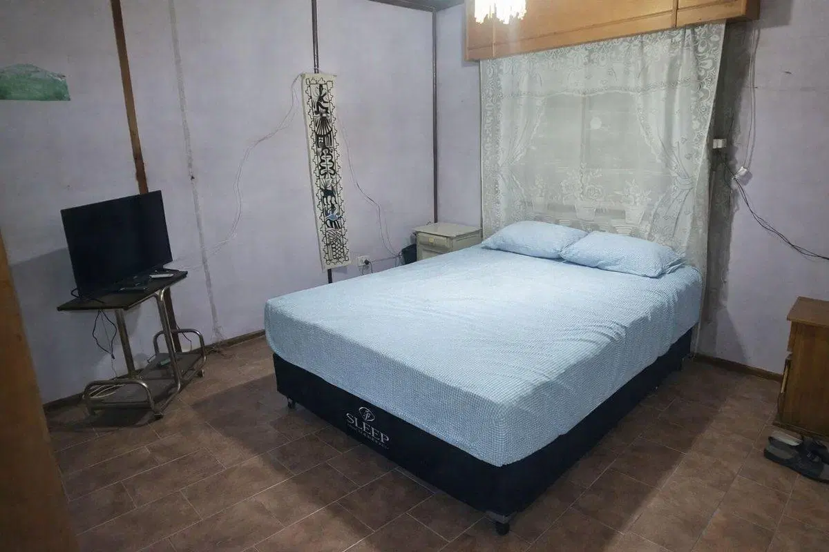 VENTA CASA DOS DORMITORIOS TIRO SUIZO COCHERA 5