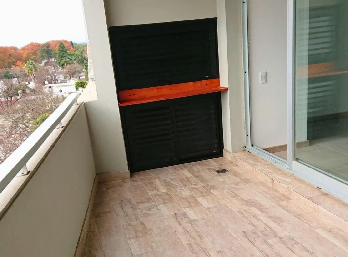 ALQUILER UN DORMITORIO CON COCHERA - BAIGORRIA 4