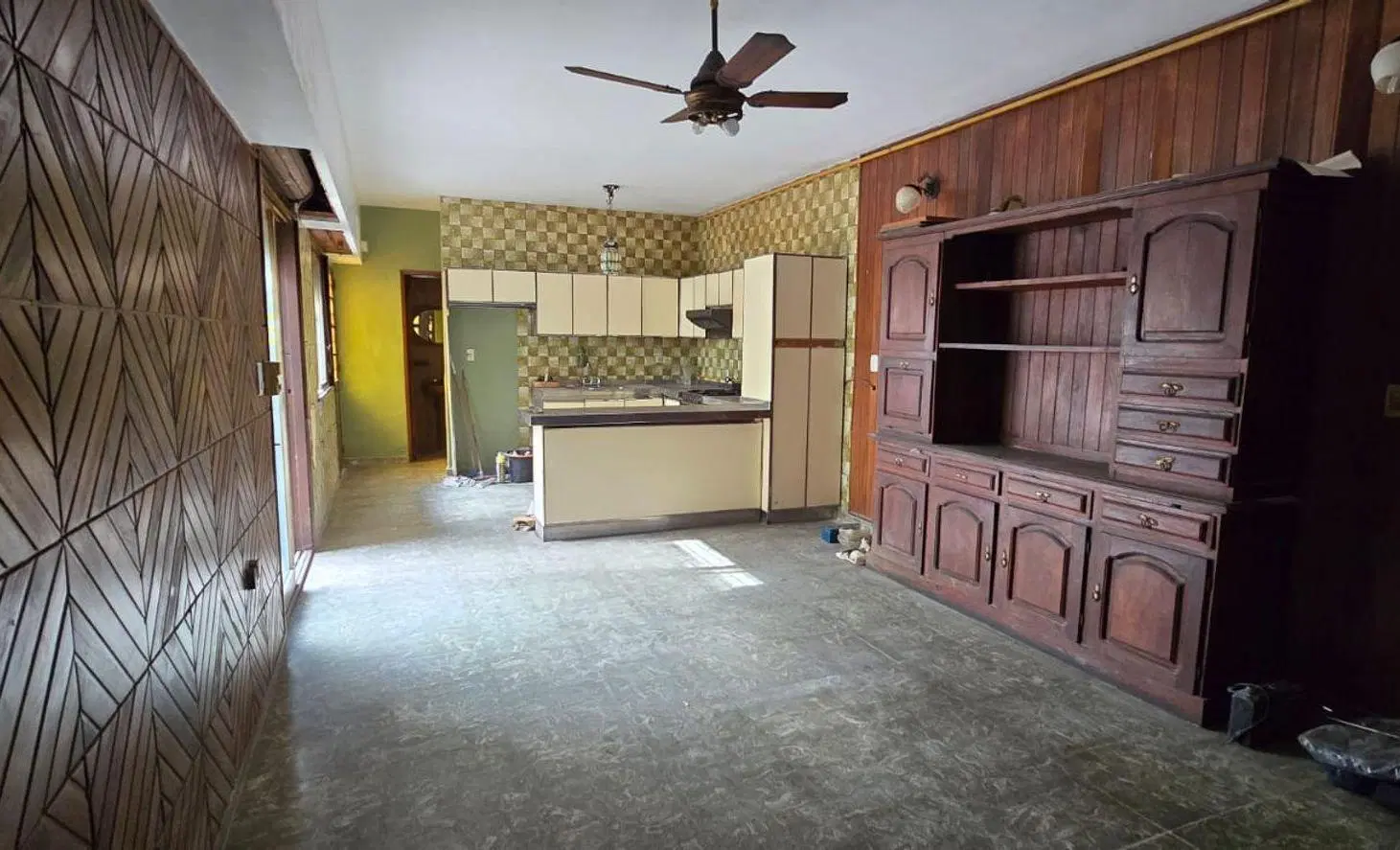 Venta Casa 4 dormitorios cochera y patio Echesortu 4