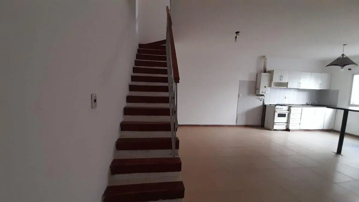 VENTA DEPARTAMENTO DUPLEX  PH UN DORMITORIO- PATIO 2