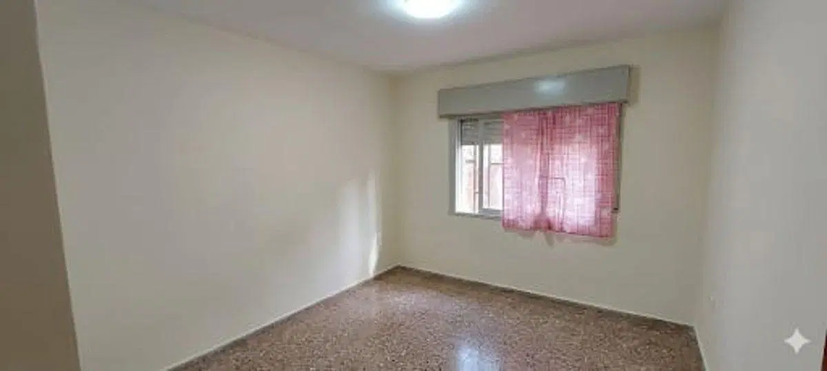 VENTA CASA AL FRENTE, 3 DORMITORIOS, COCHERA 3