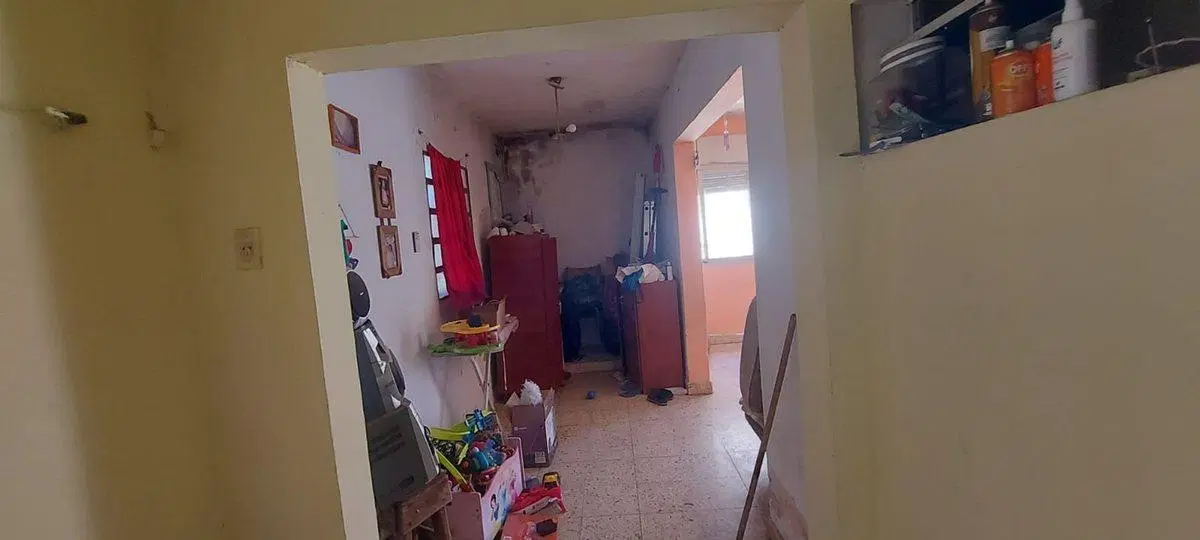 VENTA CASA AL FRENTE, 3 DORMITORIOS, COCHERA 4