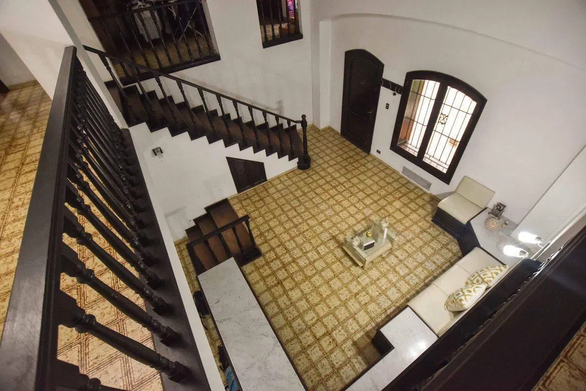 VENTA CASA TRES DORMITORIOS CON JARDIN Y COCHERA 4