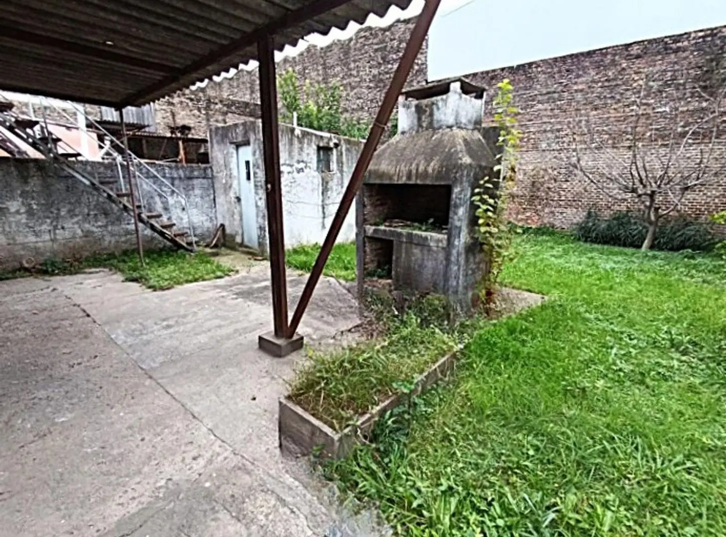 VENTA CASA 1 DORMITORIO JARDÍN V.G GALVEZ 3