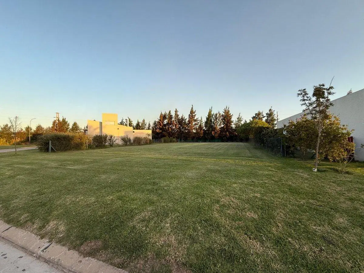 VENTA TERRENO DE 800 M2 EN SAN SEBASTIAN FUNES 4