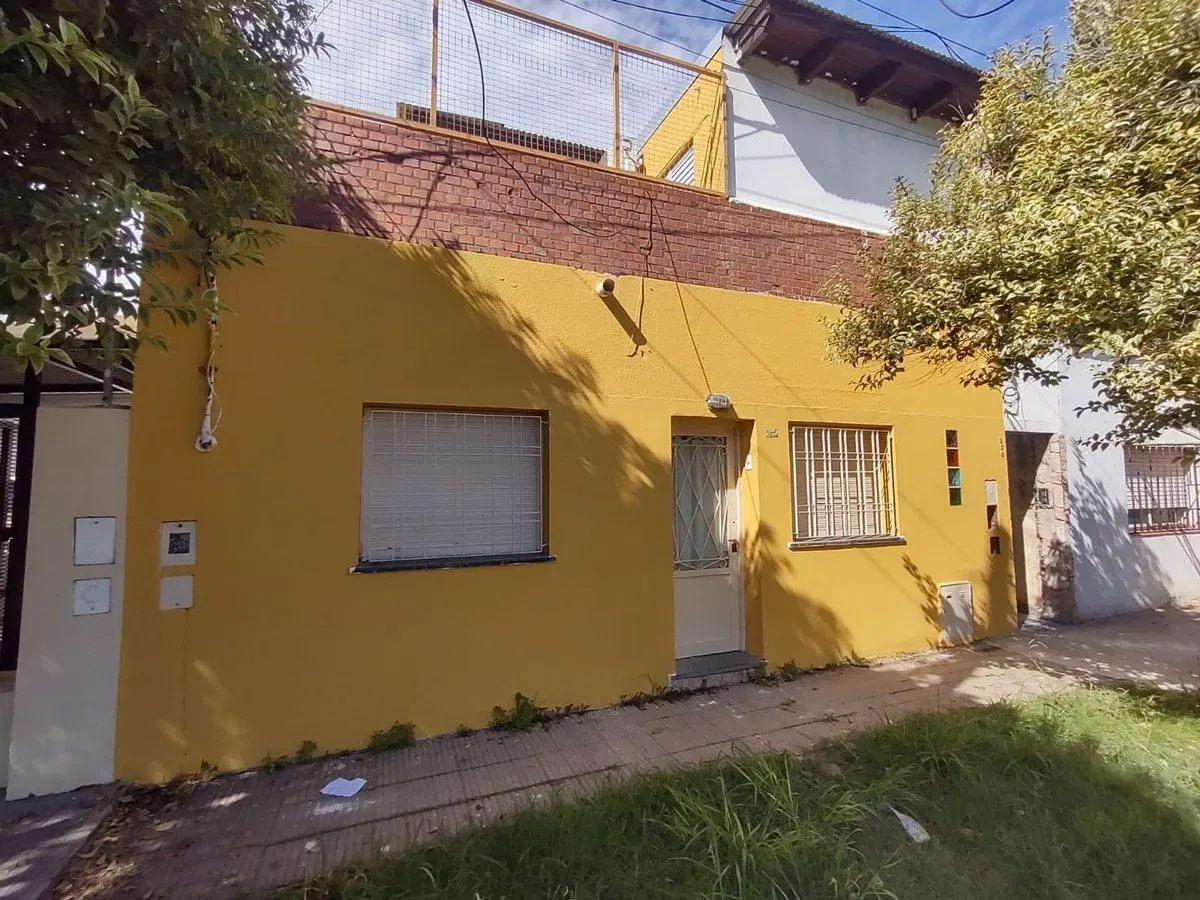 VENTA CASA 2 DORMITORIOS BARRIO BELGRANO 5