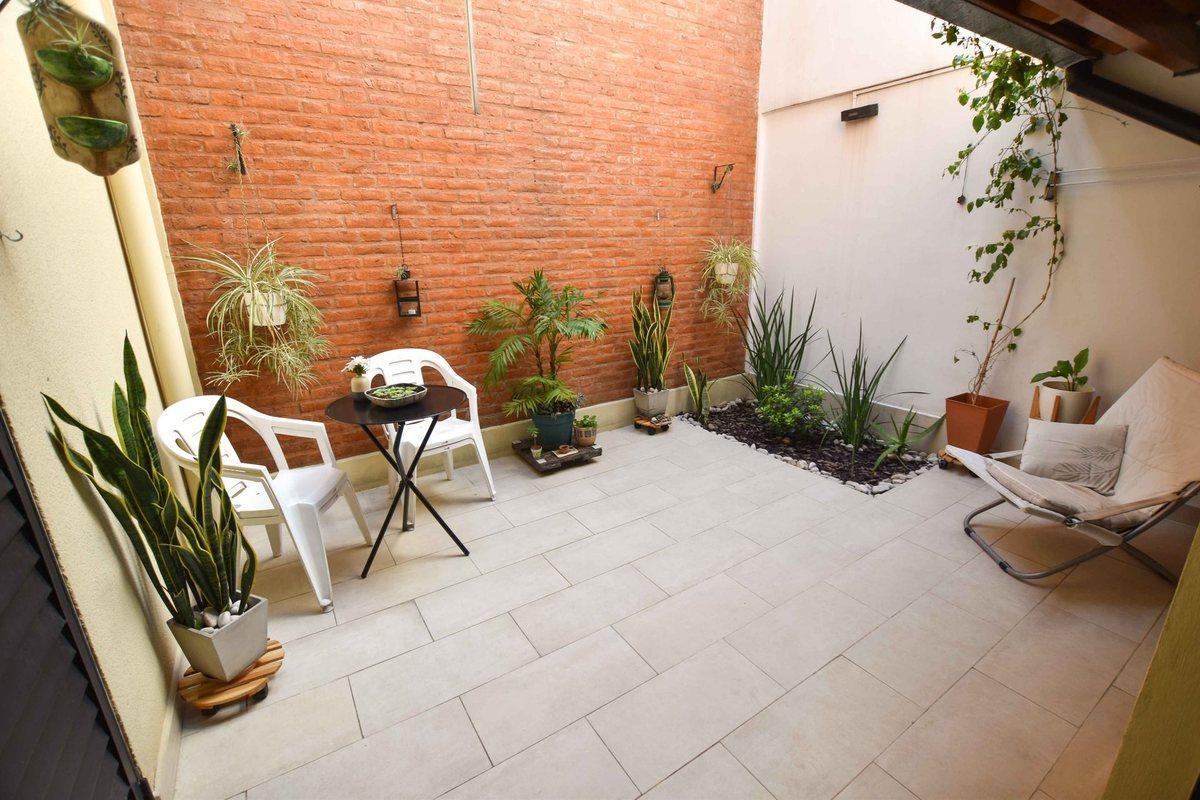VENTA Dúplex 2 dormitorios en complejo. Pichincha