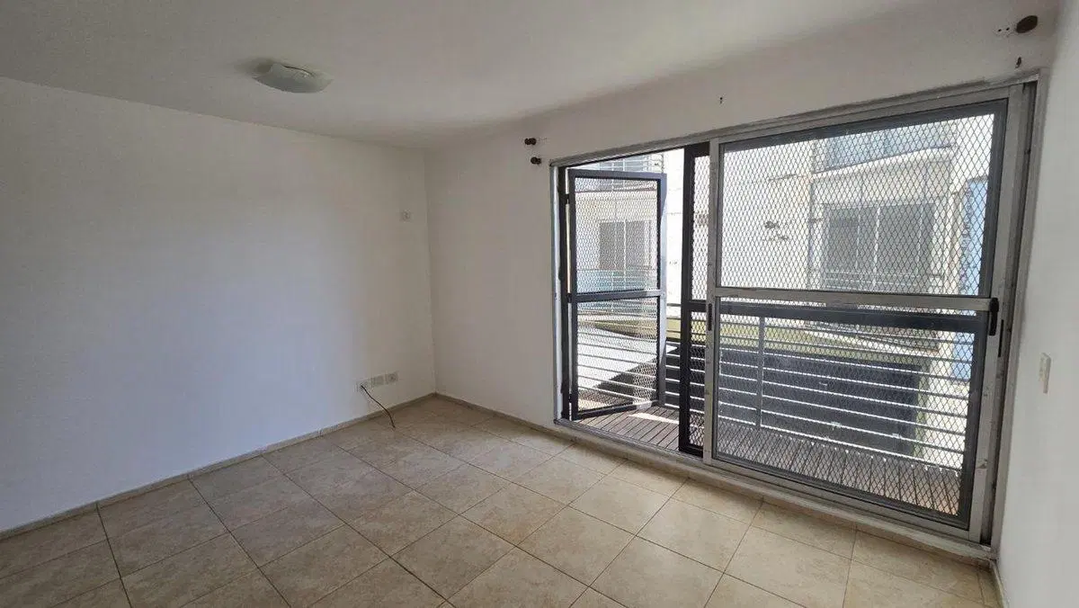 ALQUILER MONOAMBIENTE ARROYITO 4