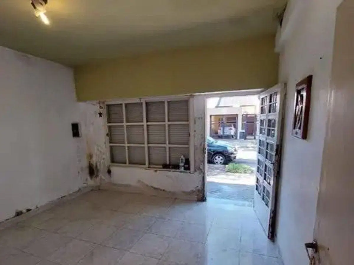 VENTA CASA 3 DORMITORIOS CON COCHERA 3