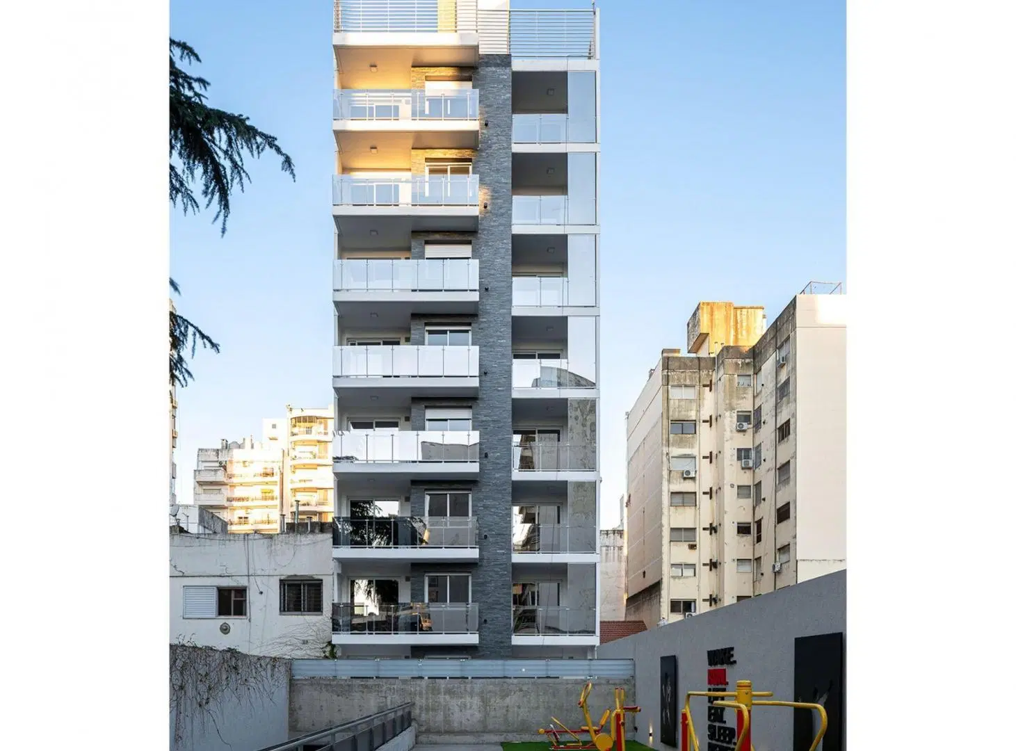 VENTA Semipiso 1 dormitorio  balcòn Barrio Martin 4