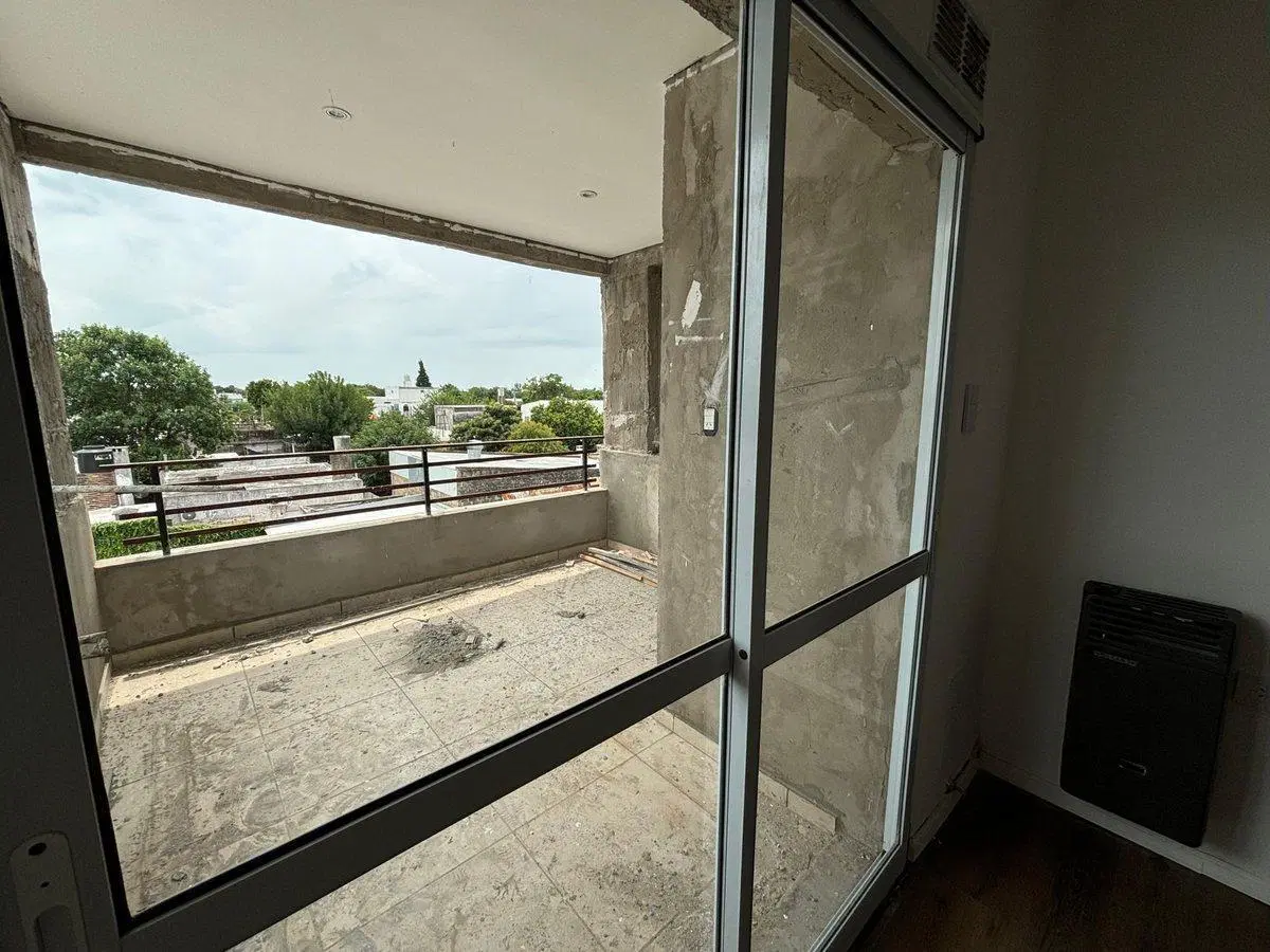 VENTA DEPARTAMENTO 2 DORMITORIOS SAN LORENZO 5
