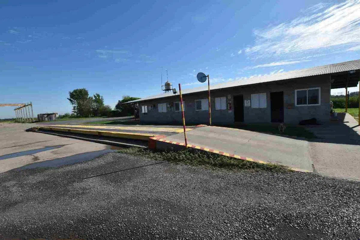 NAVES INDUSTRIALES EN VENTA- AO12 ZONA ALVEAR 2