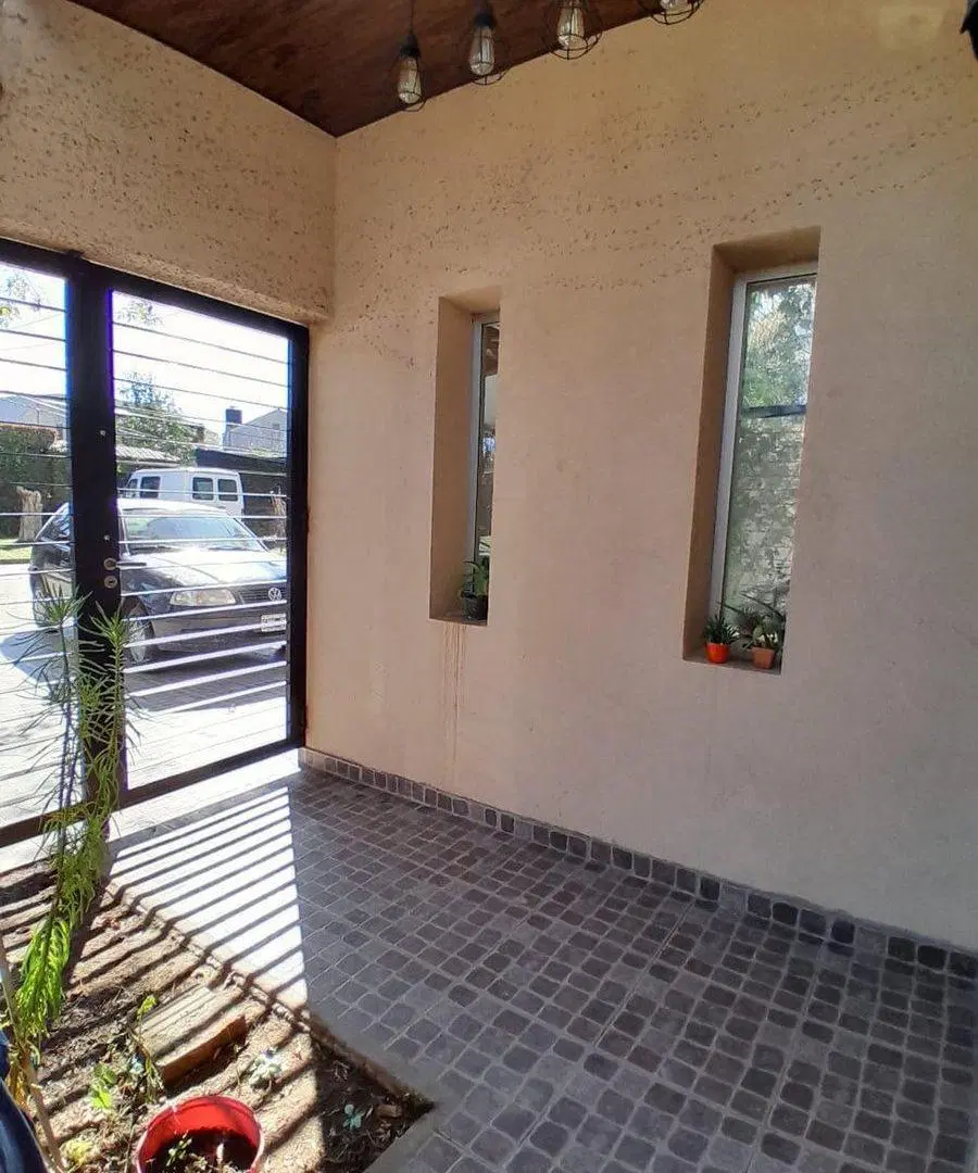 CASA 2 DORMITORIOS, COCHERA. ZONA RIO. G.BAIGORRIA 3