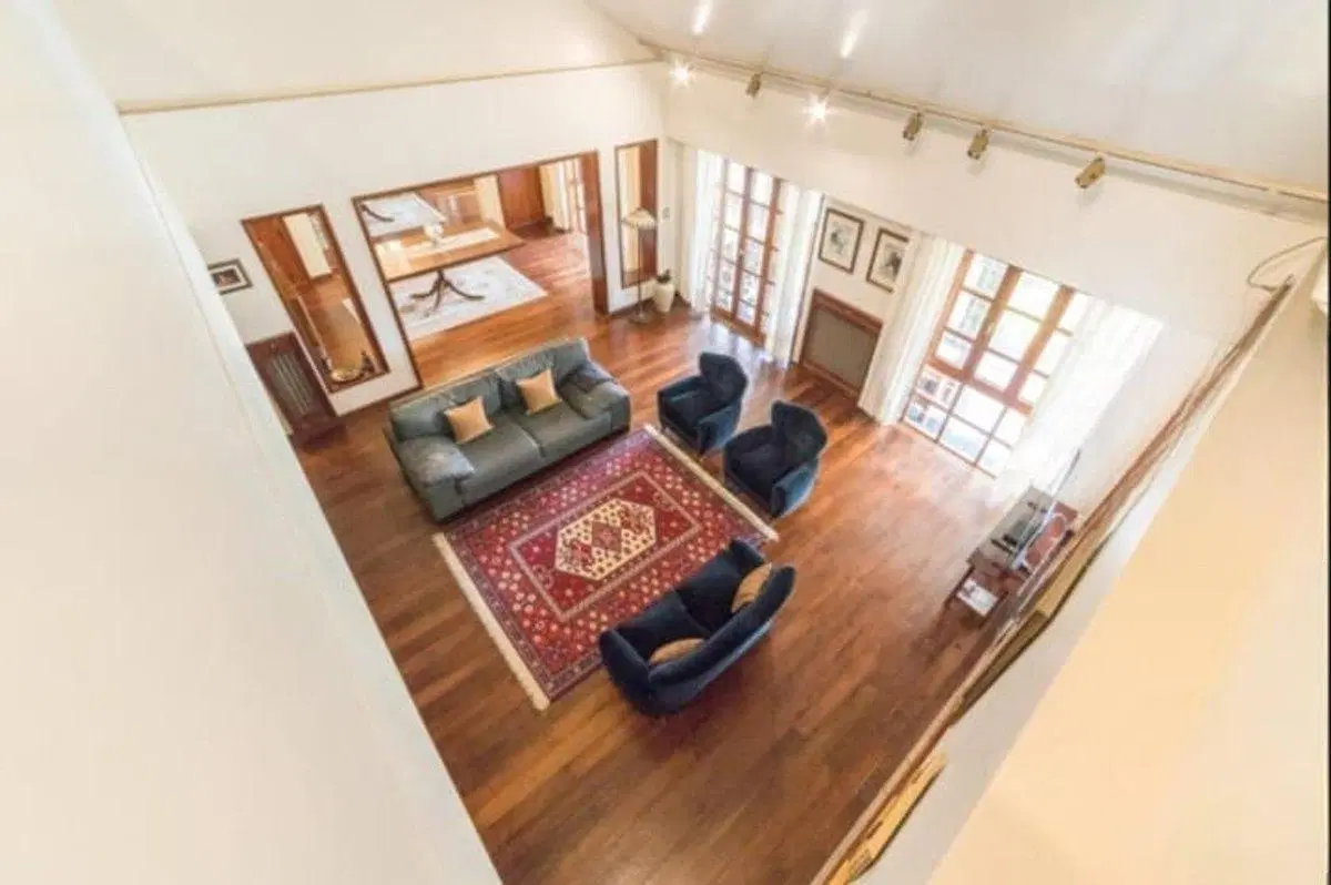 VENTA Casa cinco dormitorios parque 1200 m2 pileta 3