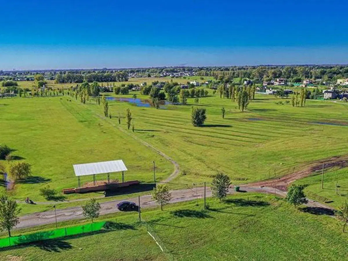 VENTA LOTE BARRIO LAS TARDES ROLDAN 2