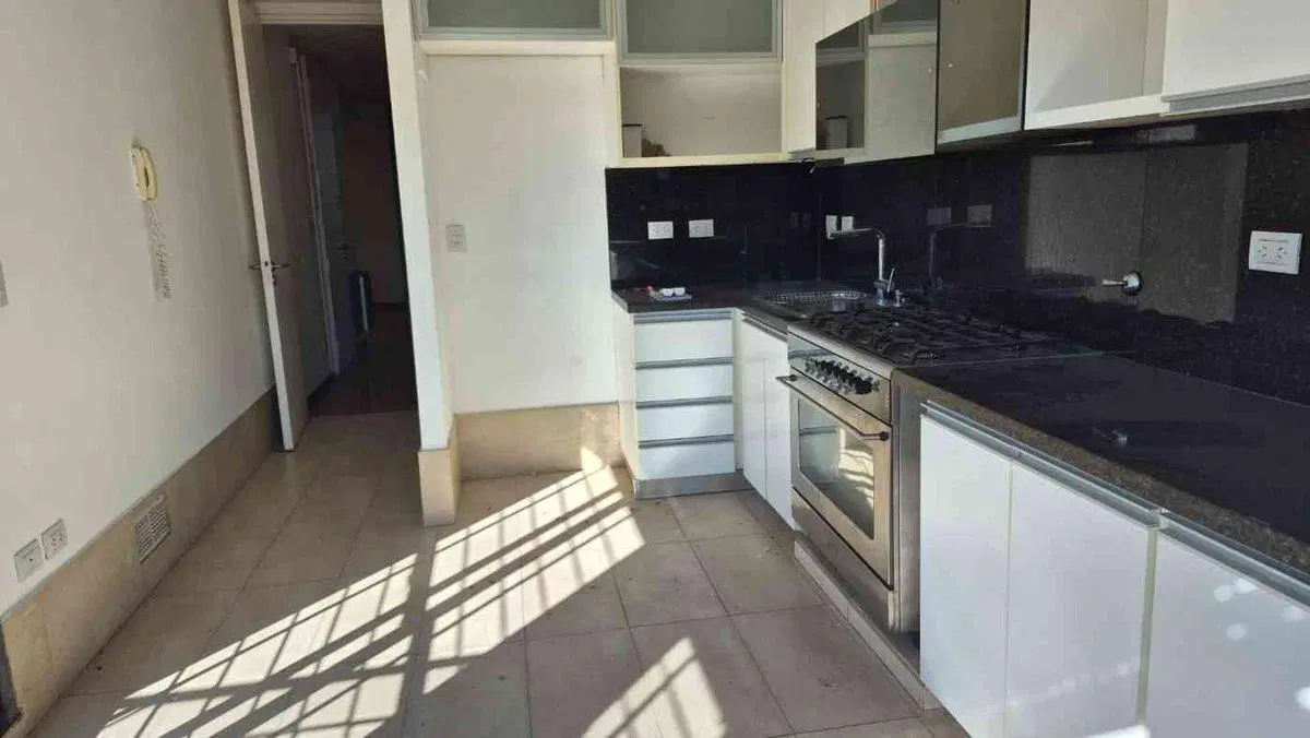 VENTA Tres dormitorios, terraza cochera CREDITO 8