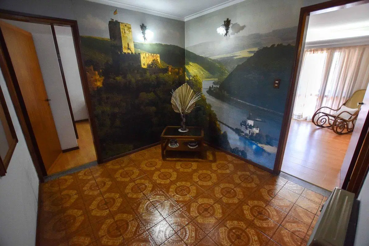 VENTA CASA TRES DORMITORIOS DOS PLANTAS CON PILETA 3