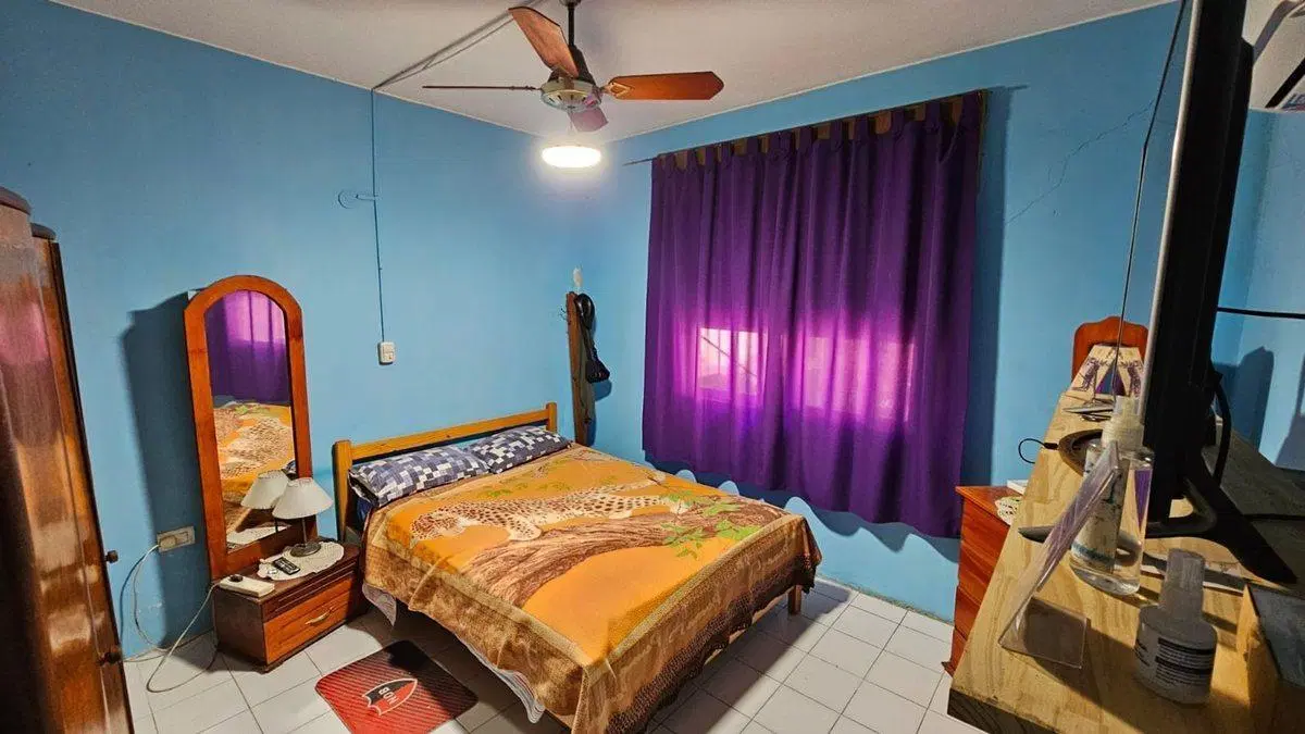 VENTA DE CASA 3 DORMITORIOS CON COCHERA 8