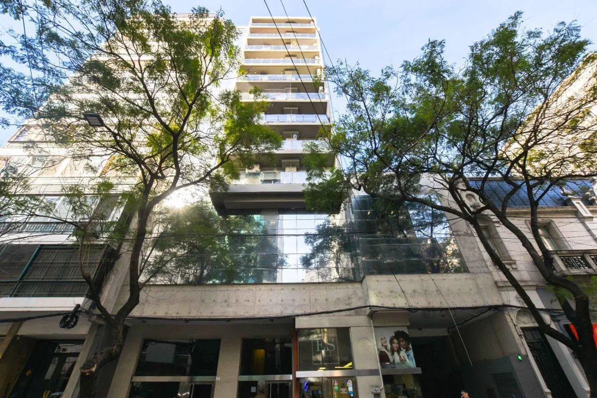 ALQUILER OFICINAS CENTRO ROSARIO CON 3 COCHERAS 3