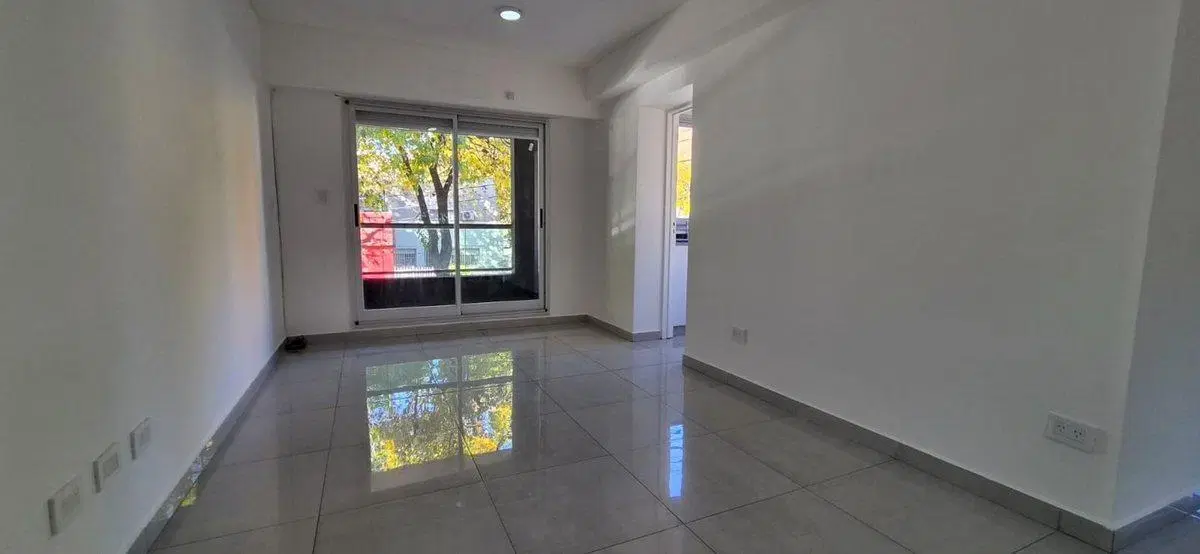 Venta departamento un dormitorios balcón  quincho 3