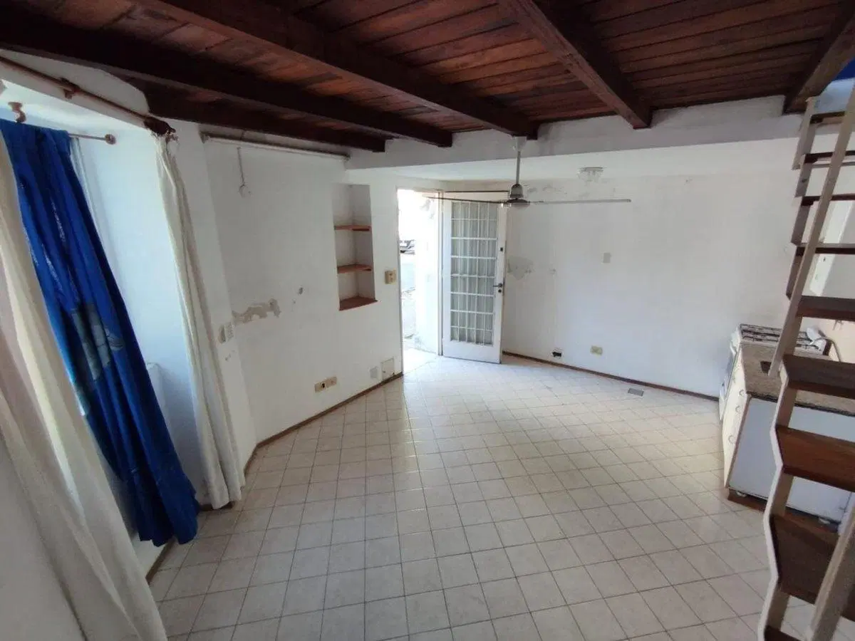 VENTA PH UN DORMITORIO PLANTA BAJA EN ARROYITO 2