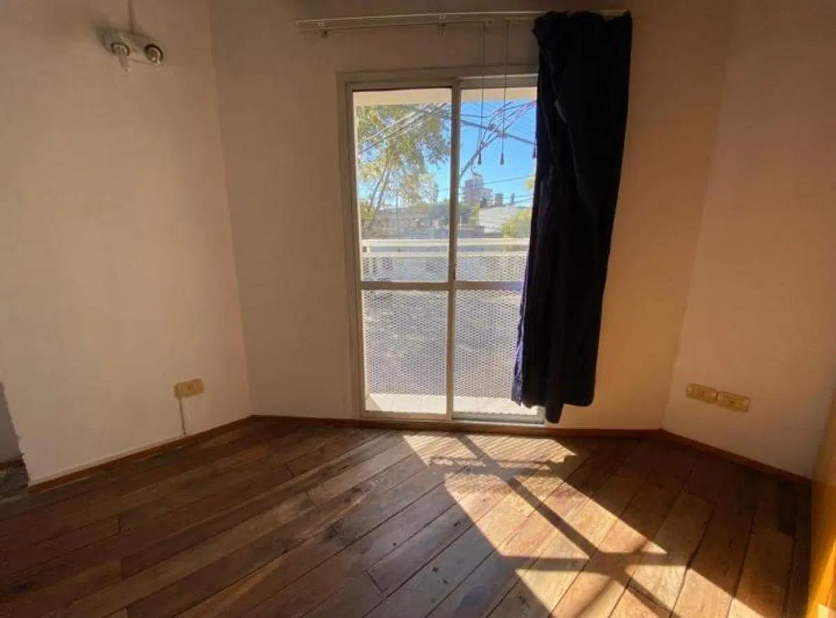 VENTA PH UN DORMITORIO PLANTA BAJA EN ARROYITO 5