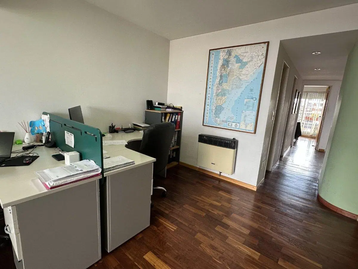 VENTA DEPARTAMENTO DOS DORMITORIOS COCHERA ABASTO 4