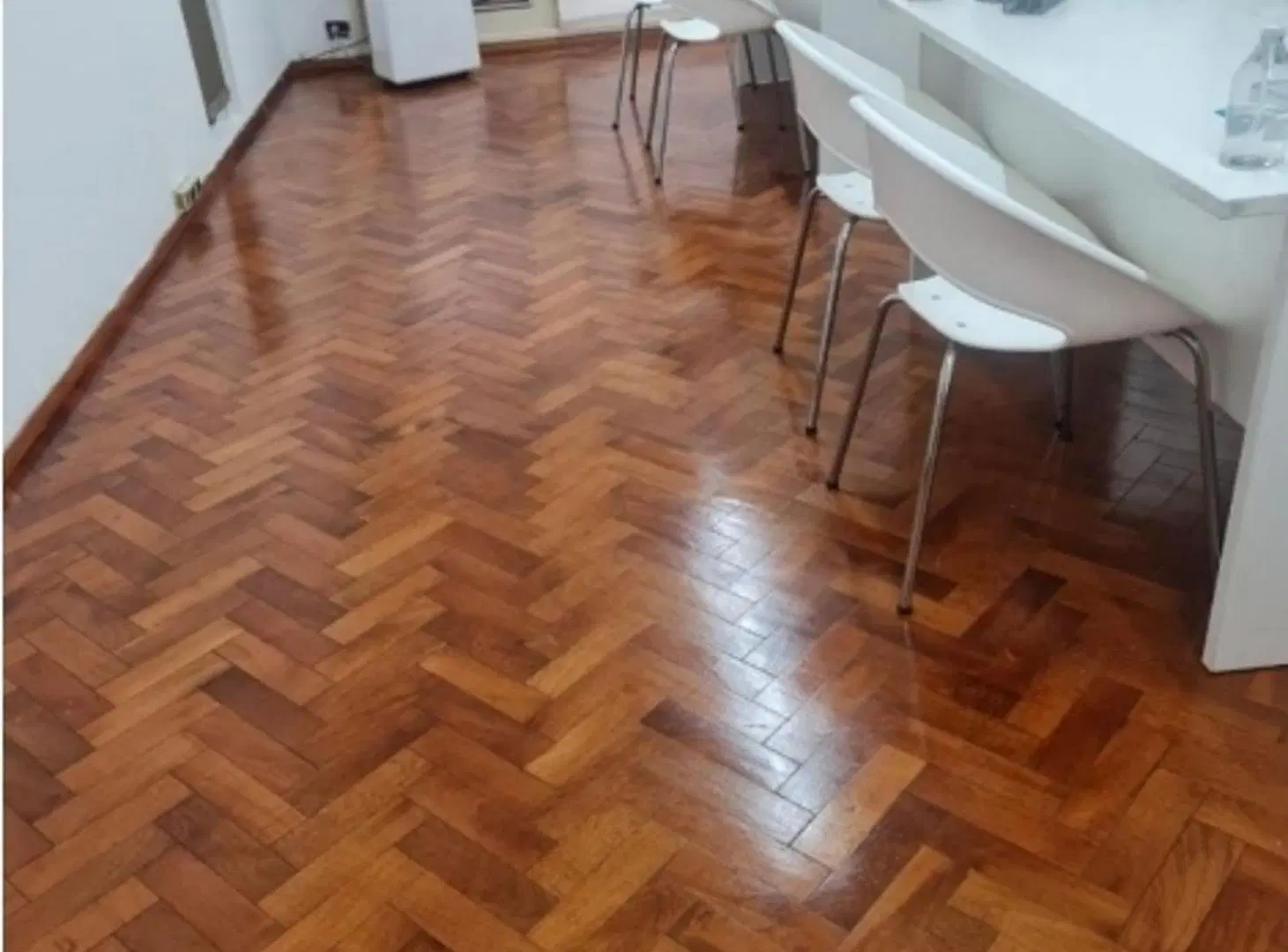 VENTA OPORTUNIDAD OFICINA CENTRO CON COCHERA 2