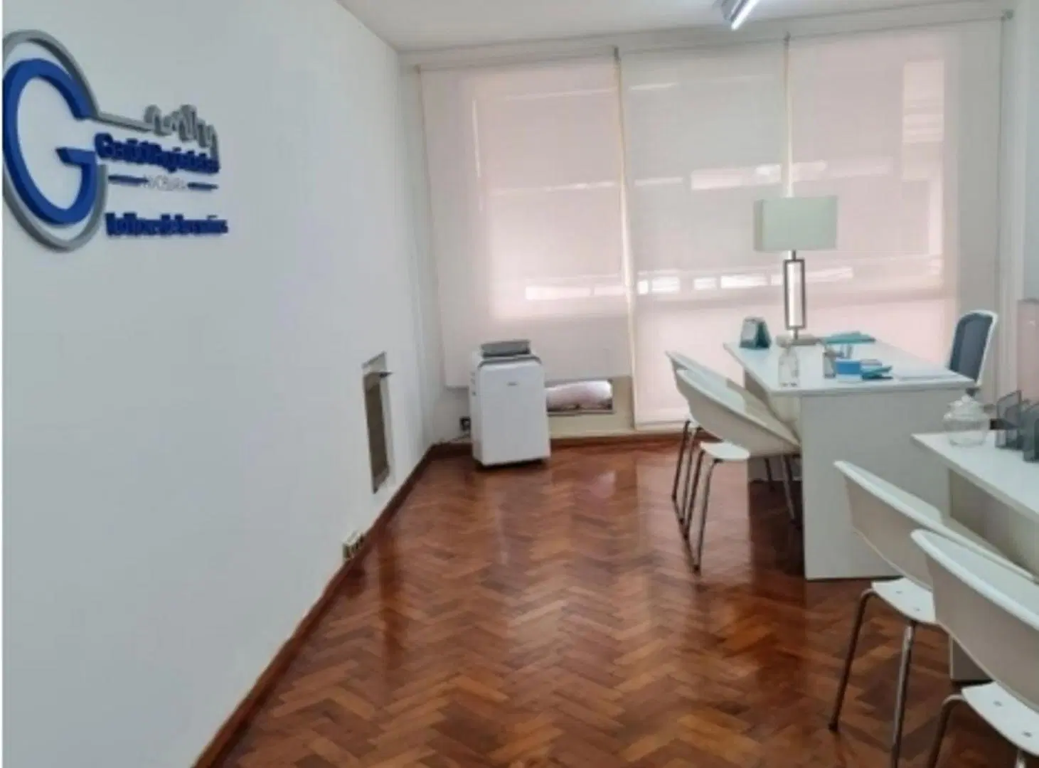 VENTA OPORTUNIDAD OFICINA CENTRO CON COCHERA 5