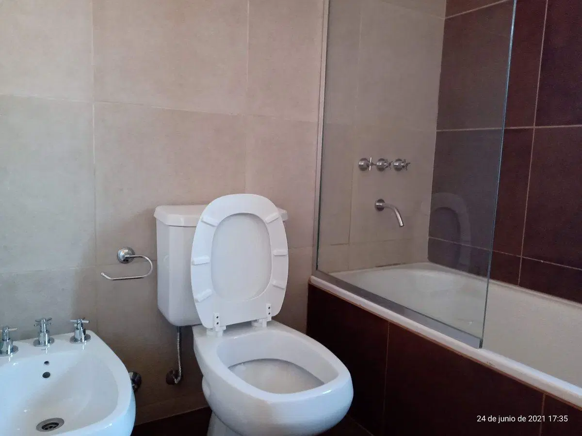VENTA DEPARTAMENTO DOS DORMITORIOS. BALCON. ABASTO 4