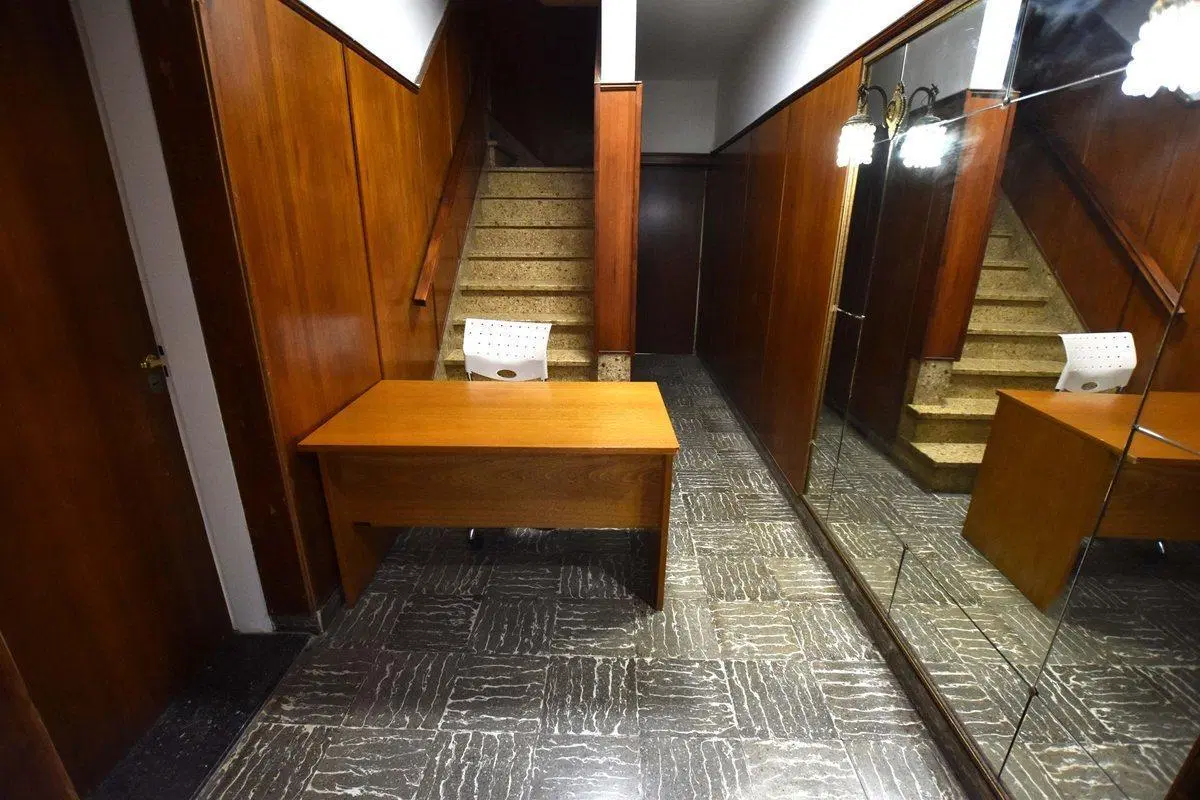 VENTA CASA CON DOS DPTOS DE PASILLO EN LOURDES 5