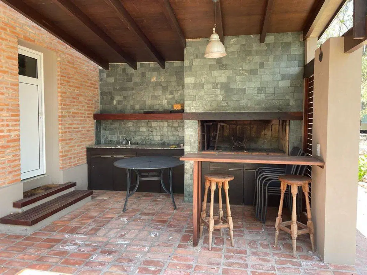 VENTA CASA 2 DORMITORIOS CAMPO TIMBO 4
