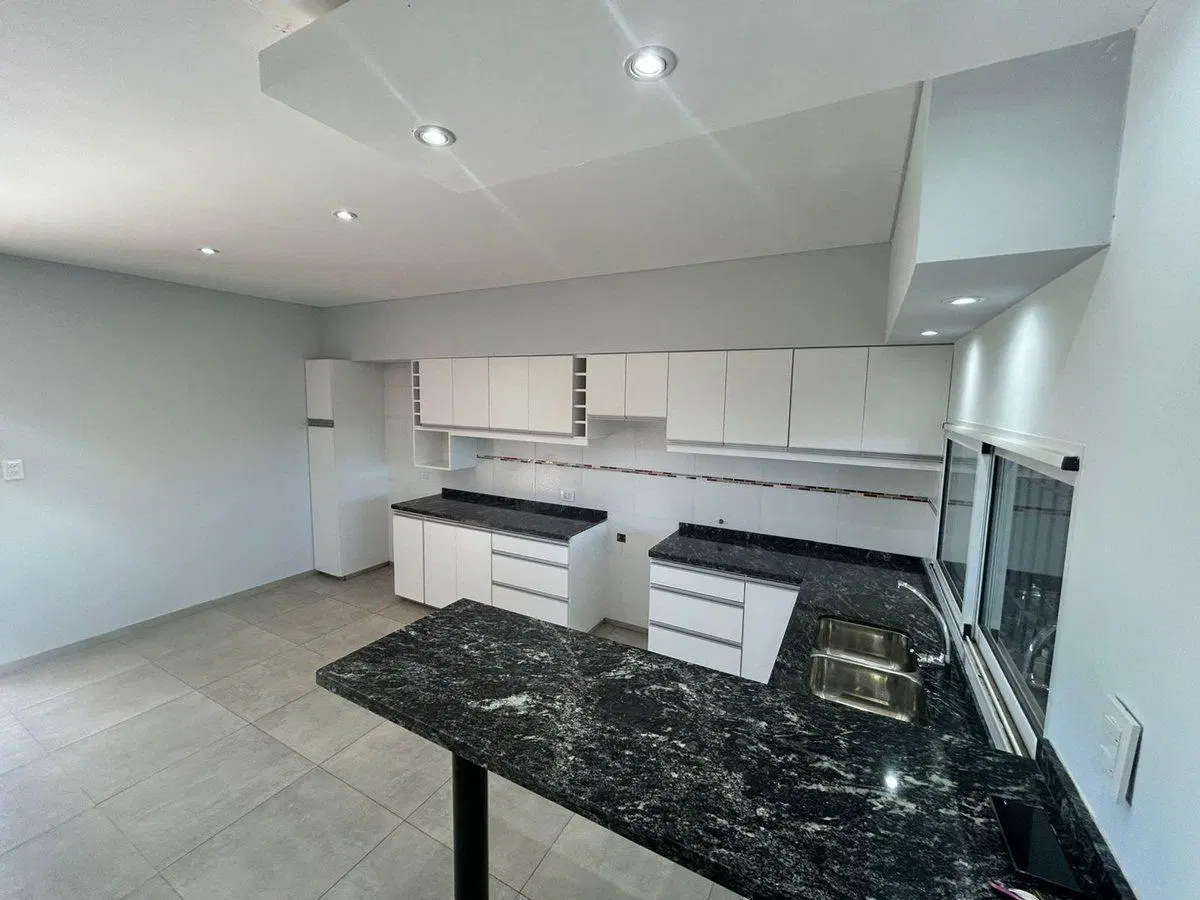 VENTA CASA 2 DORMITORIOS  FINCAS DE IBARLUCEA 4