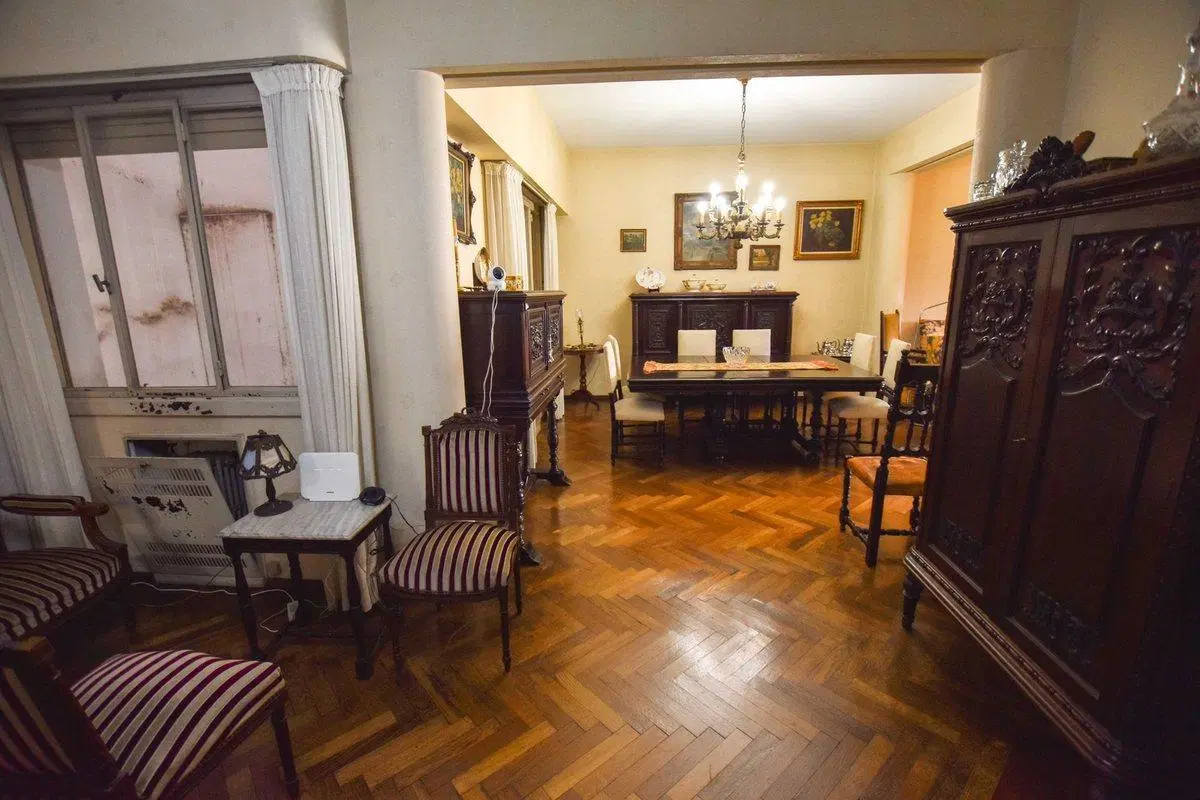 VENTA DEPARTAMENTO FRENTE PISO EXCLUSIVO -COCHERA 5